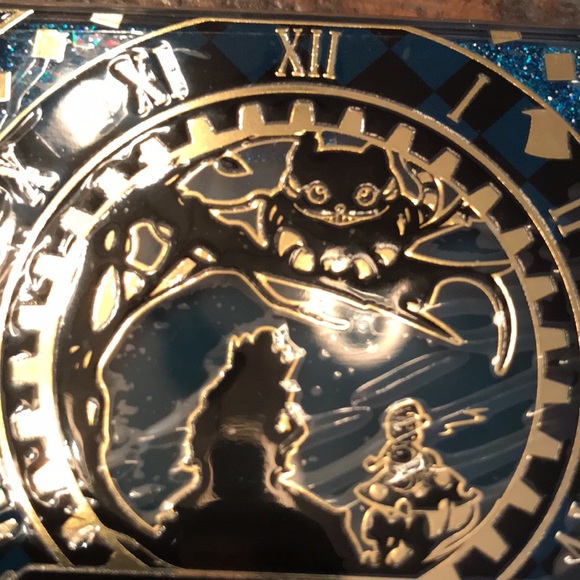 Amazing 🤩 Alice in Wonderland Blue Palette - Picture 2 of 6